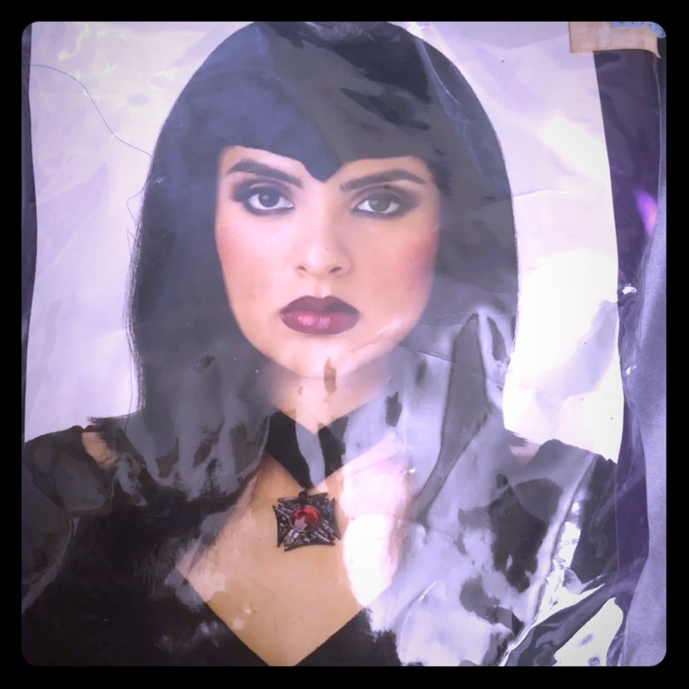 Black wig